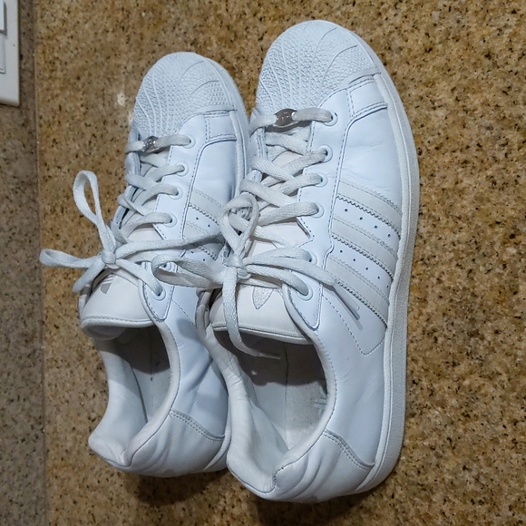 White Adidas tennis shoes 10.5 - Picture 2 of 5